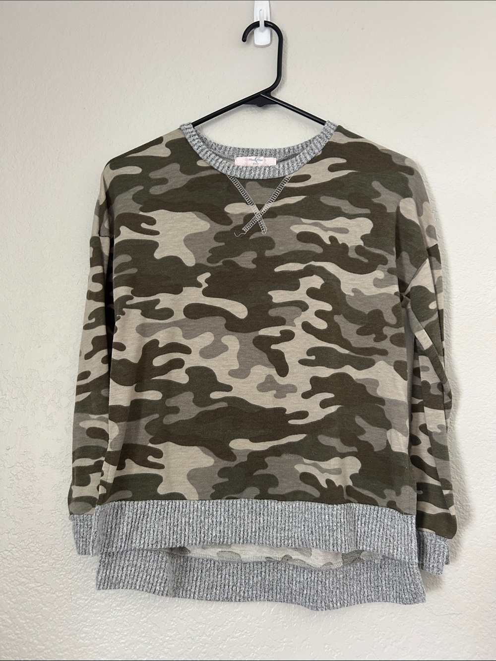 Moa Moa Olive and Gray Camo Long Sleeve Tee